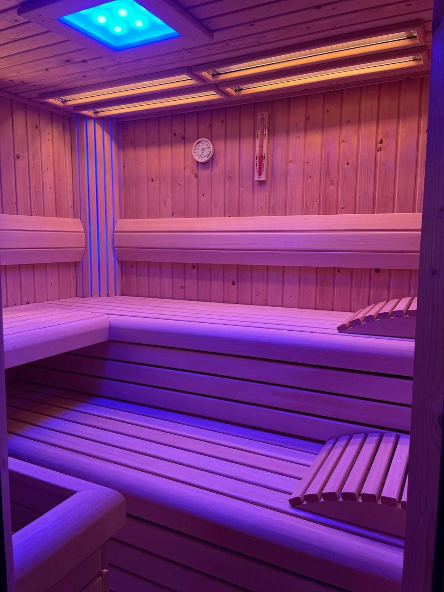 Chalet Casa Kiba Met Prive Combinatie Sauna Schijndel